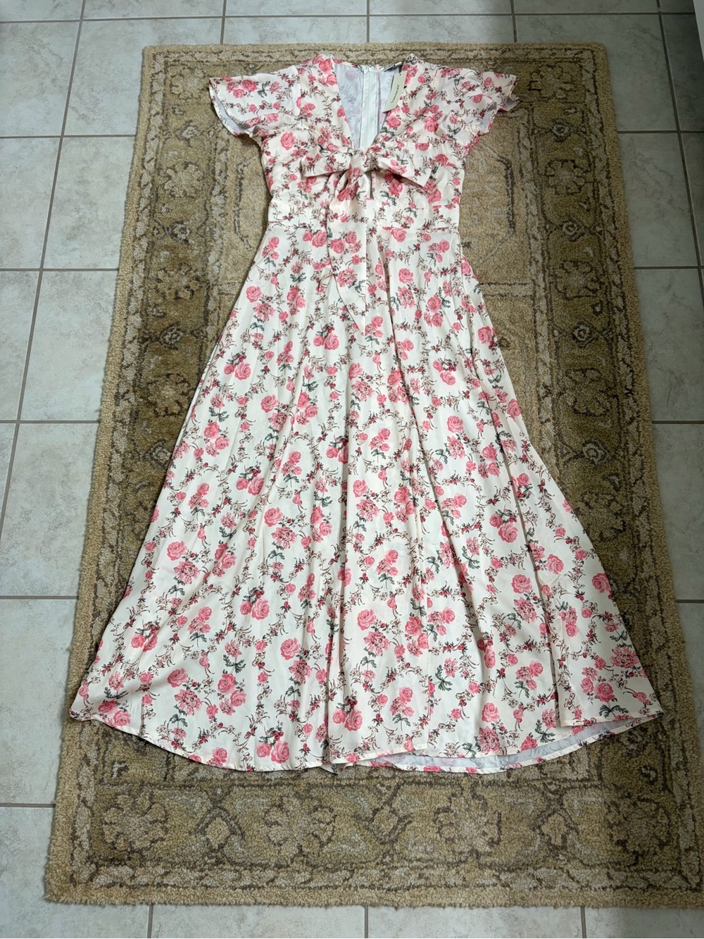 Francesca's Collections Rose Garden Tie-Front Maxi Dress in Pink and White